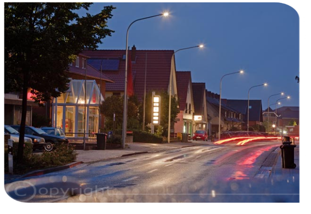 zylindrisch abgesetzte Peitschenlichtmast Stahl verzinkt
